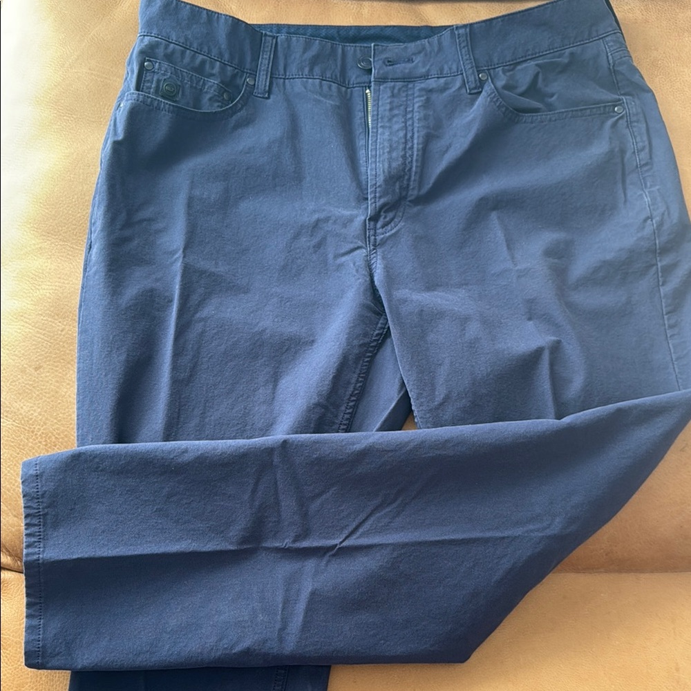 Vineyard Vines Men's On the Go Navy Pants